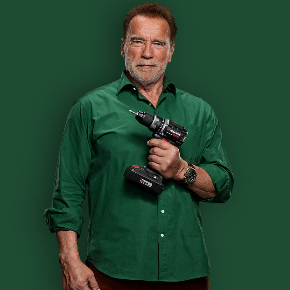 Arnold Schwarzenegger pitelee Parkside-porakonetta.